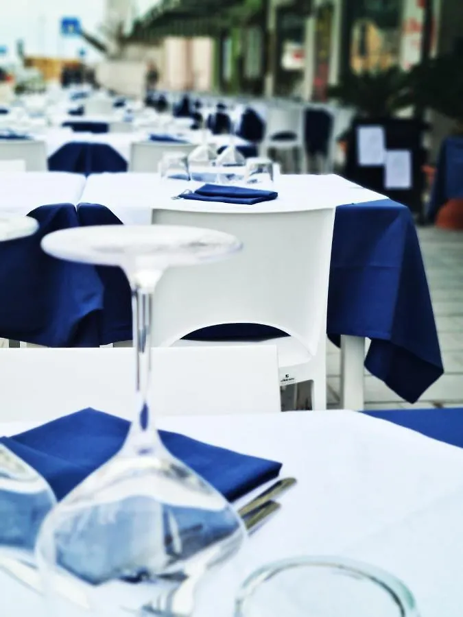 Piccolo Faro Hotell Cervia 3*,